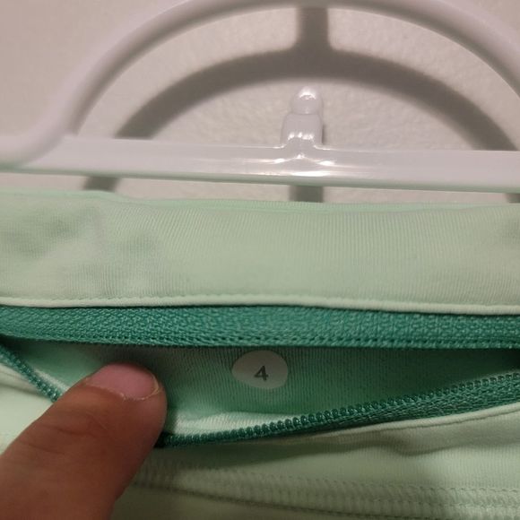 Lululemon Groovy Run Short size 4 - Picture 4 of 5